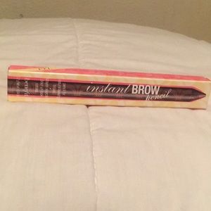 Benefit instant brow pencil